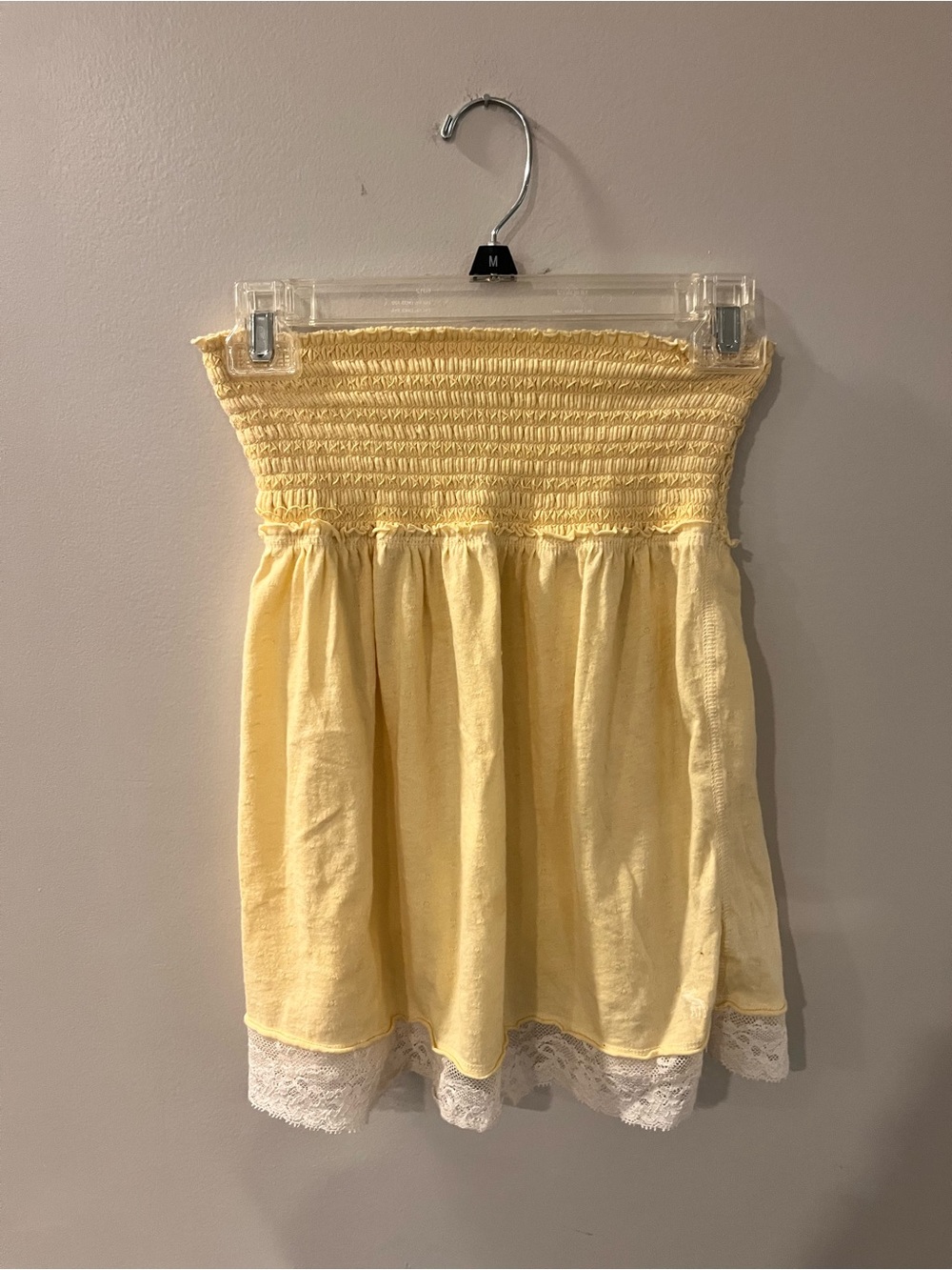 Y2K Abercrombie & Fitch Yellow Lace-Trim Smocked Camisole